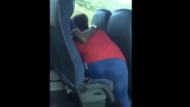 Sucette dans le bus