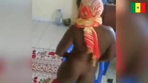 Faramareen toute nue sur son de Wally Seck